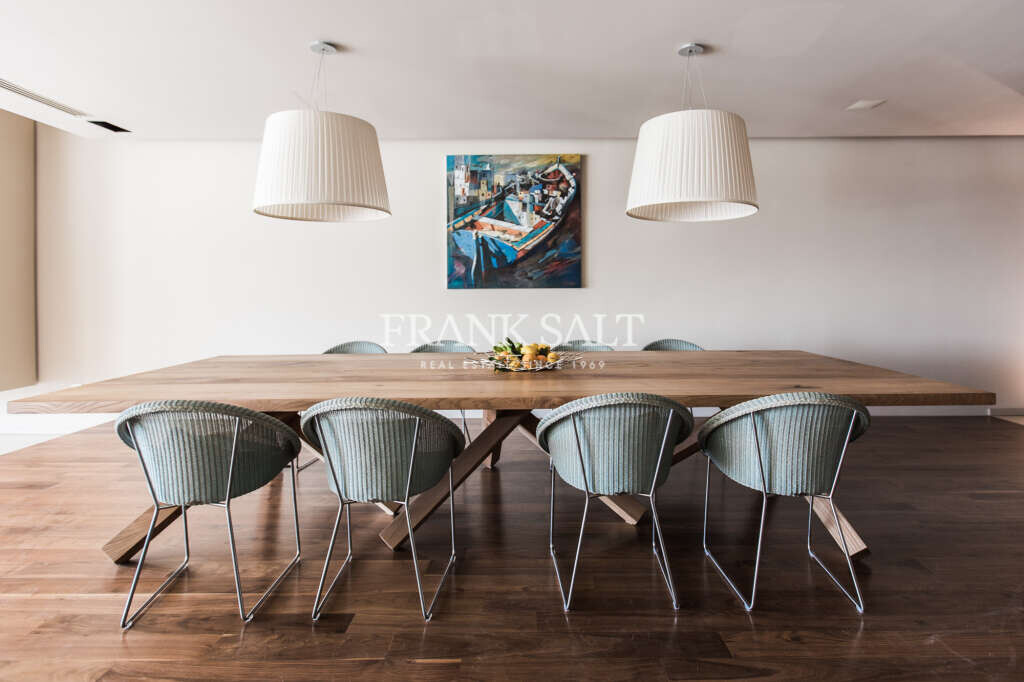 Ta' Xbiex, 3 Bedrooms Bedrooms, ,2 BathroomsBathrooms,For Sale,FRSA-917359