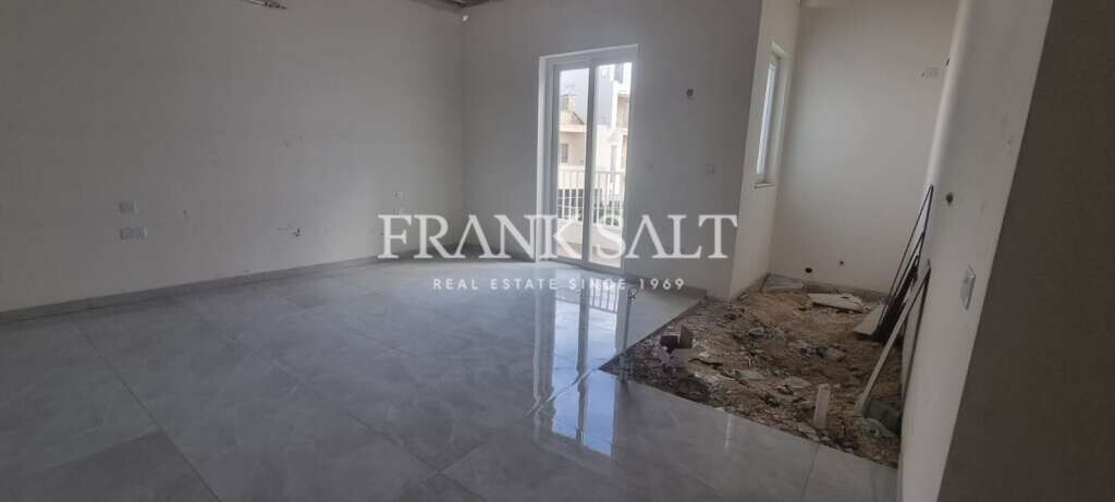 Marsascala, 3 Bedrooms Bedrooms, ,3 BathroomsBathrooms,For Sale,FRSA-323774
