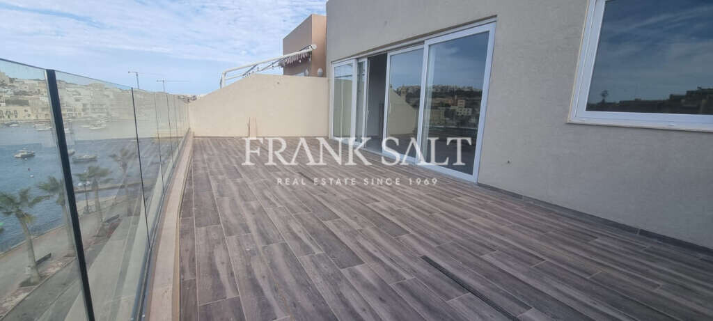 Marsascala, 3 Bedrooms Bedrooms, ,3 BathroomsBathrooms,For Sale,FRSA-323772