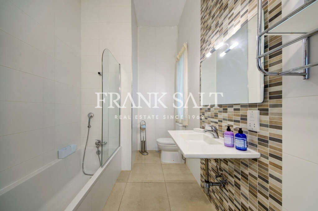 Xemxija, 3 Bedrooms Bedrooms, ,2 BathroomsBathrooms,For Sale,FRSA-034946