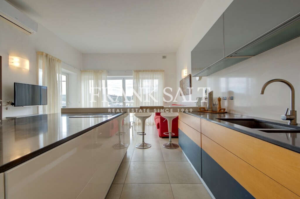 Xemxija, 3 Bedrooms Bedrooms, ,2 BathroomsBathrooms,For Sale,FRSA-034946