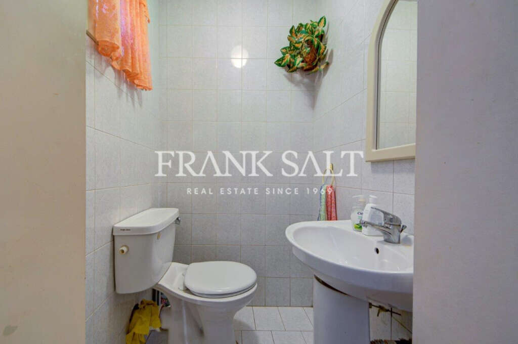 Senglea, 2 Bedrooms Bedrooms, ,1 BathroomBathrooms,For Sale,FRSA-752589