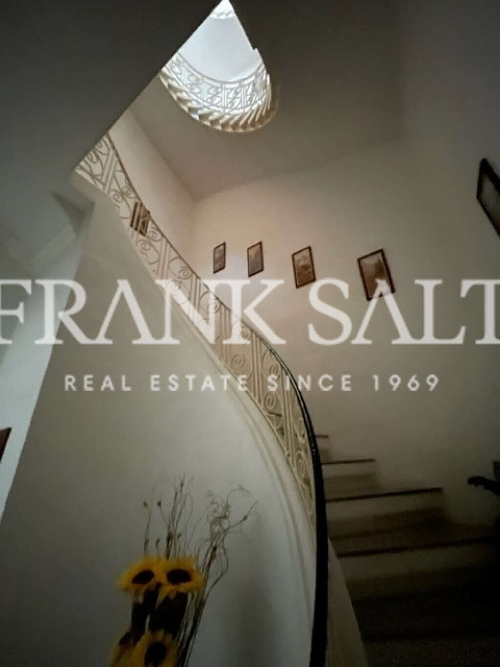 Senglea, 2 Bedrooms Bedrooms, ,1 BathroomBathrooms,For Sale,FRSA-752589