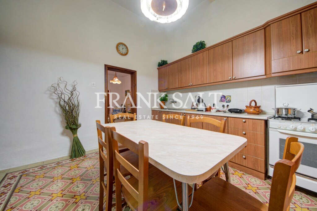 Senglea, 2 Bedrooms Bedrooms, ,1 BathroomBathrooms,For Sale,FRSA-752589