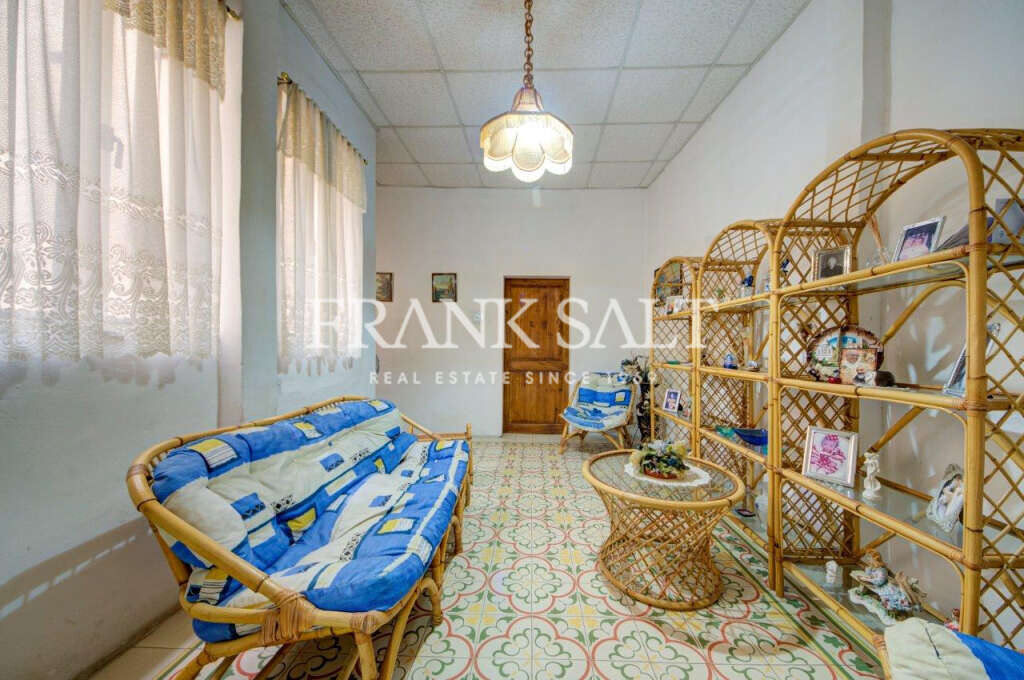 Senglea, 2 Bedrooms Bedrooms, ,1 BathroomBathrooms,For Sale,FRSA-752589