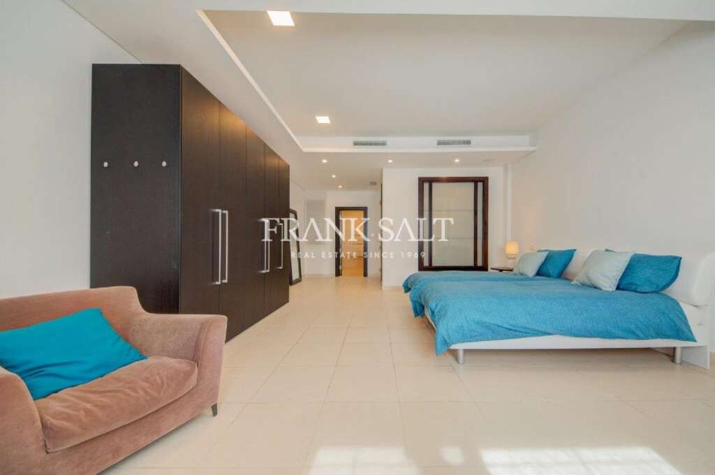 Sliema, 3 Bedrooms Bedrooms, ,2 BathroomsBathrooms,For Sale,FRSA-045997