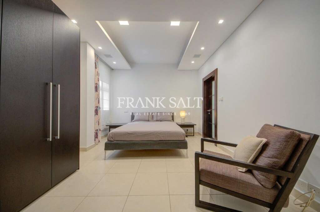 Sliema, 3 Bedrooms Bedrooms, ,2 BathroomsBathrooms,For Sale,FRSA-045997