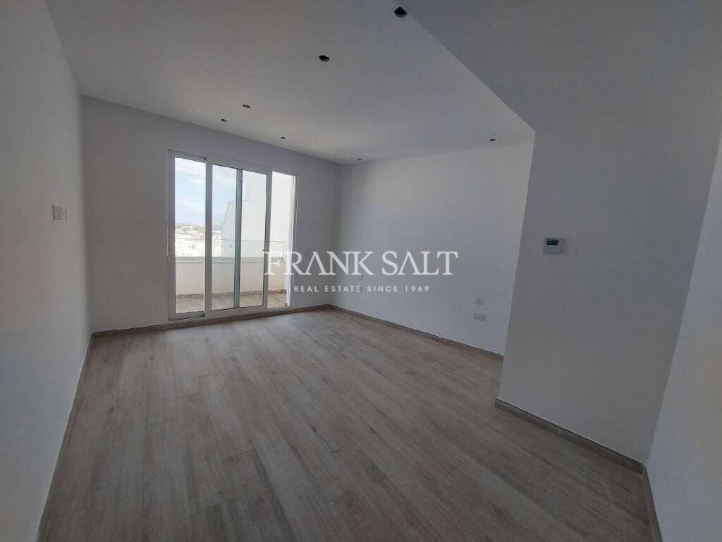 Gzira, 3 Bedrooms Bedrooms, ,2 BathroomsBathrooms,For Sale,FRSA-046119