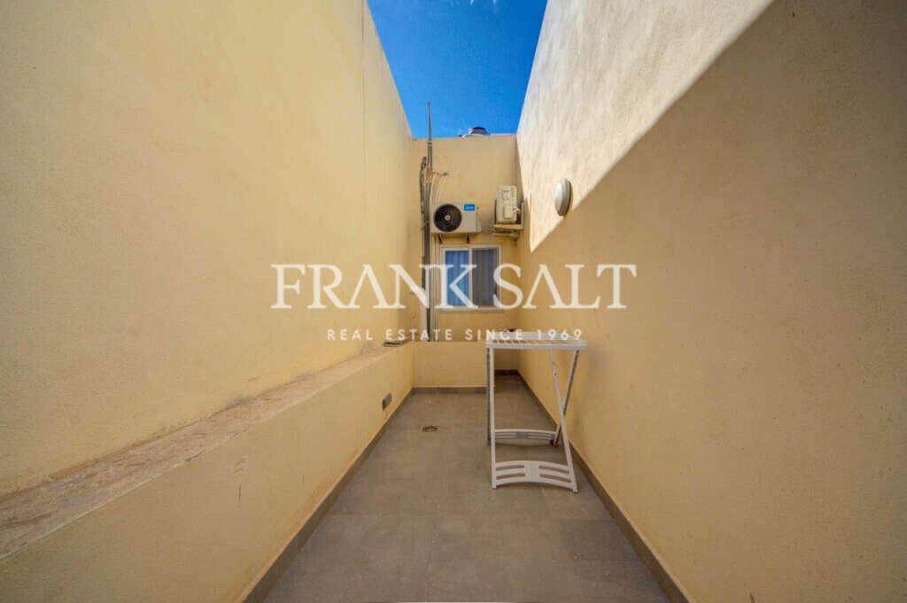 Qala, Gozo, 3 Bedrooms Bedrooms, ,2 BathroomsBathrooms,For Sale,FRSA-160889