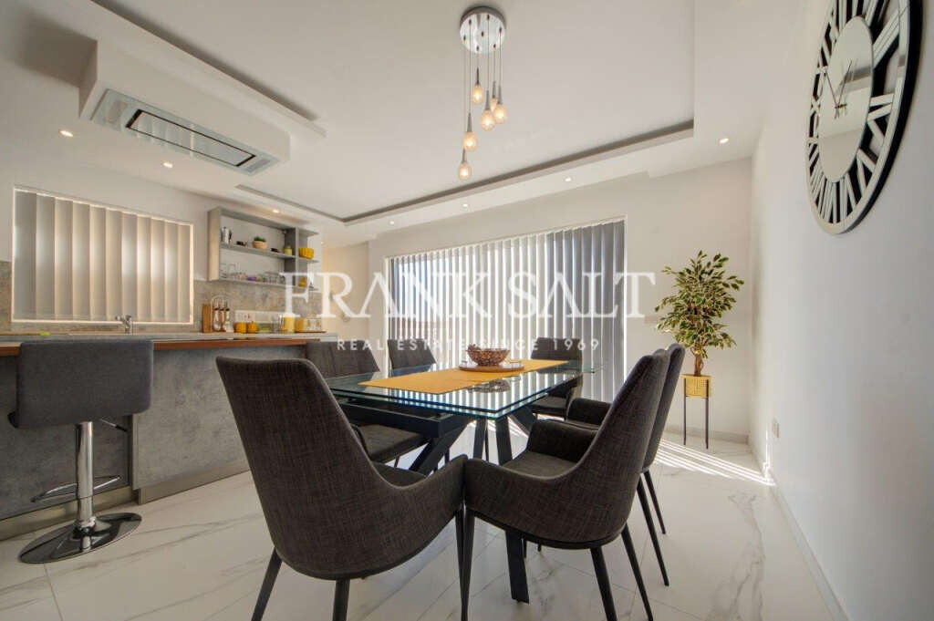 Qala, Gozo, 3 Bedrooms Bedrooms, ,2 BathroomsBathrooms,For Sale,FRSA-160889