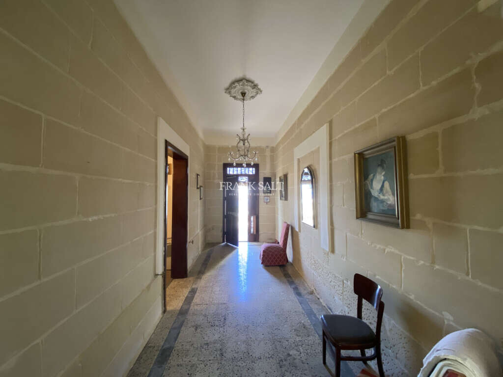 Marsascala, 3 Bedrooms Bedrooms, ,1 BathroomBathrooms,For Sale,FRSA-427974