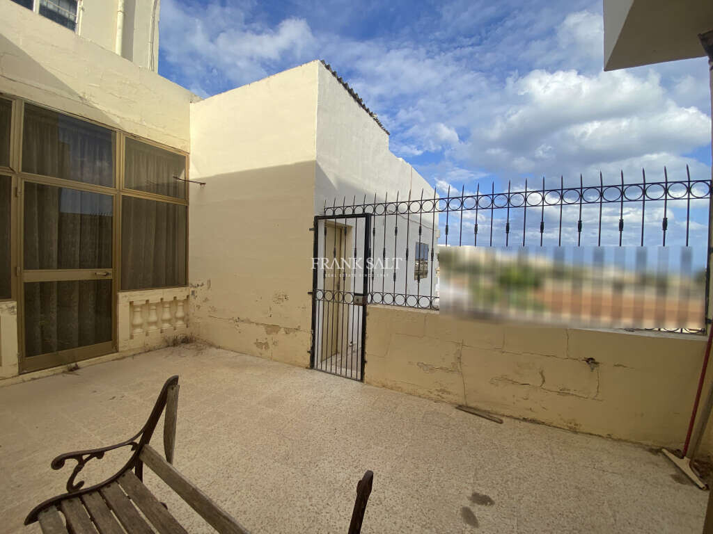 Marsascala, 3 Bedrooms Bedrooms, ,1 BathroomBathrooms,For Sale,FRSA-427974