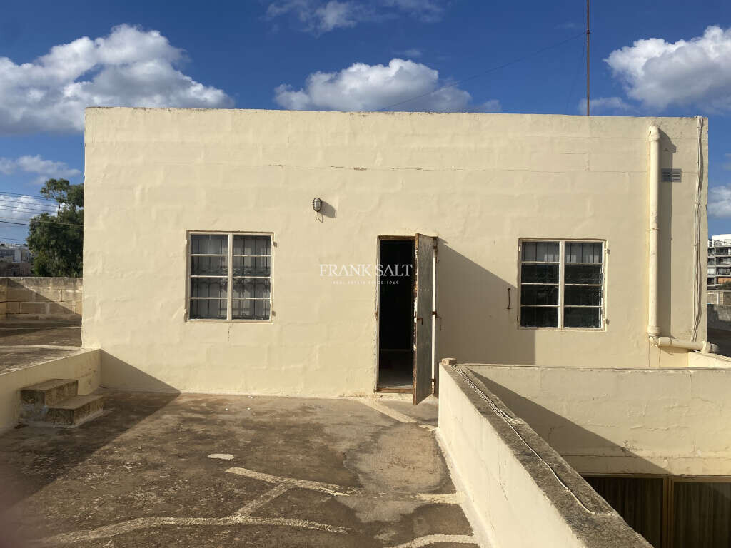 Marsascala, 3 Bedrooms Bedrooms, ,1 BathroomBathrooms,For Sale,FRSA-427974