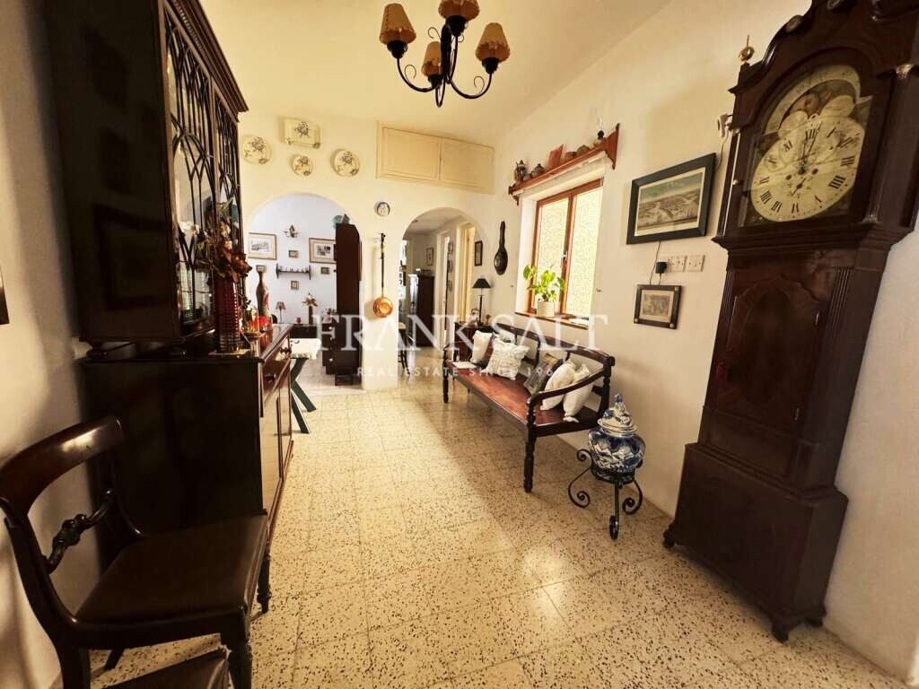 St Julians, 3 Bedrooms Bedrooms, ,1 BathroomBathrooms,For Sale,FRSA-046076