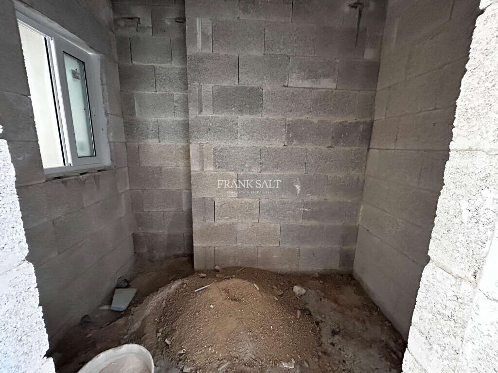 Manikata, 4 Bedrooms Bedrooms, ,2 BathroomsBathrooms,For Sale,FRSA-046058