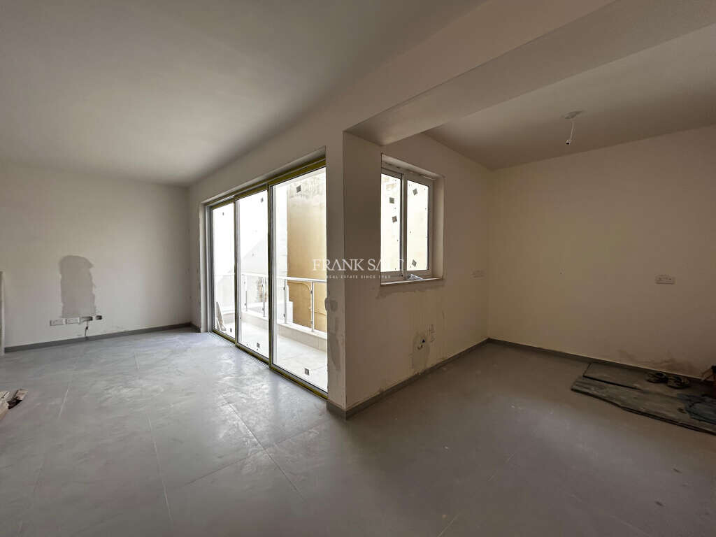 Manikata, 4 Bedrooms Bedrooms, ,2 BathroomsBathrooms,For Sale,FRSA-046058