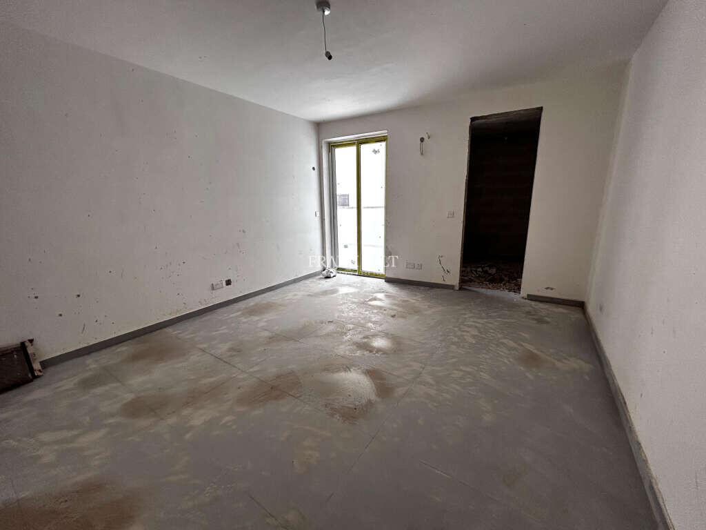 Manikata, 4 Bedrooms Bedrooms, ,2 BathroomsBathrooms,For Sale,FRSA-046058