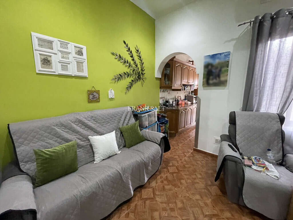 Cospicua, 3 Bedrooms Bedrooms, ,1 BathroomBathrooms,For Sale,FRSA-427918