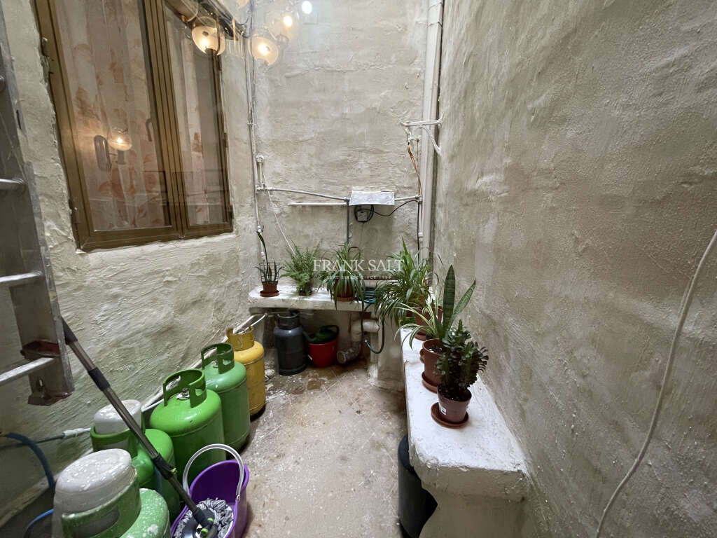 Cospicua, 3 Bedrooms Bedrooms, ,1 BathroomBathrooms,For Sale,FRSA-427918