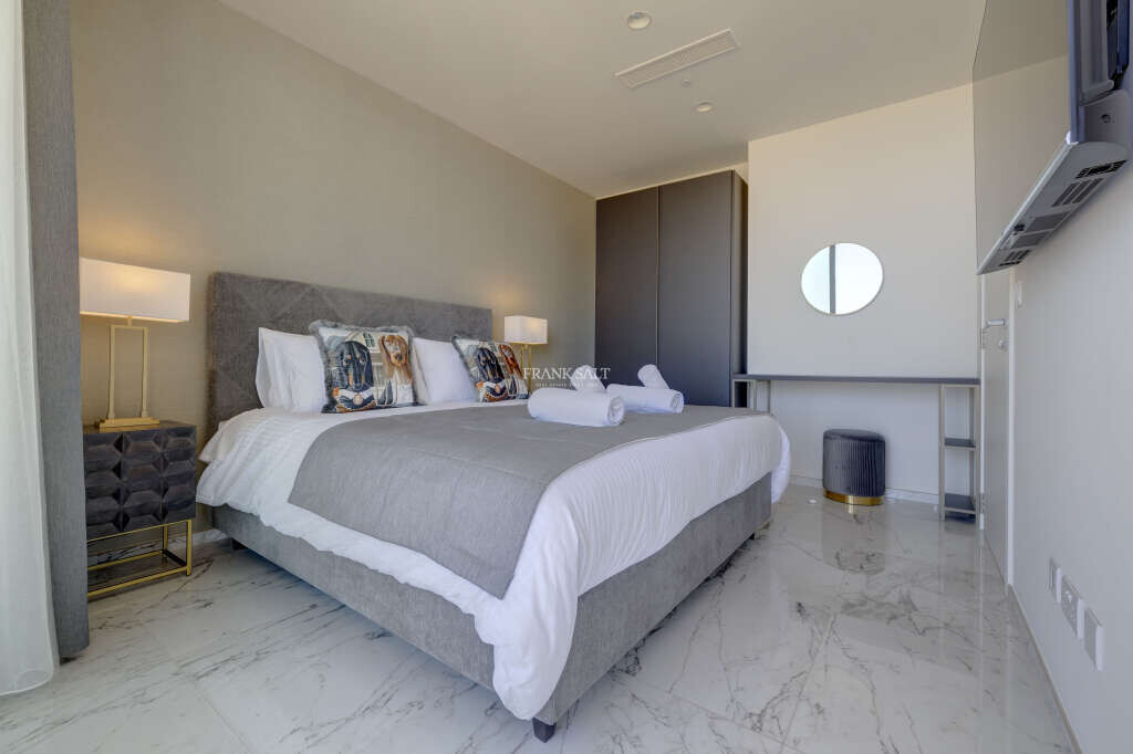 Mercury Towers, 1 Bedroom Bedrooms, ,1 BathroomBathrooms,For Sale,FRSA-045895