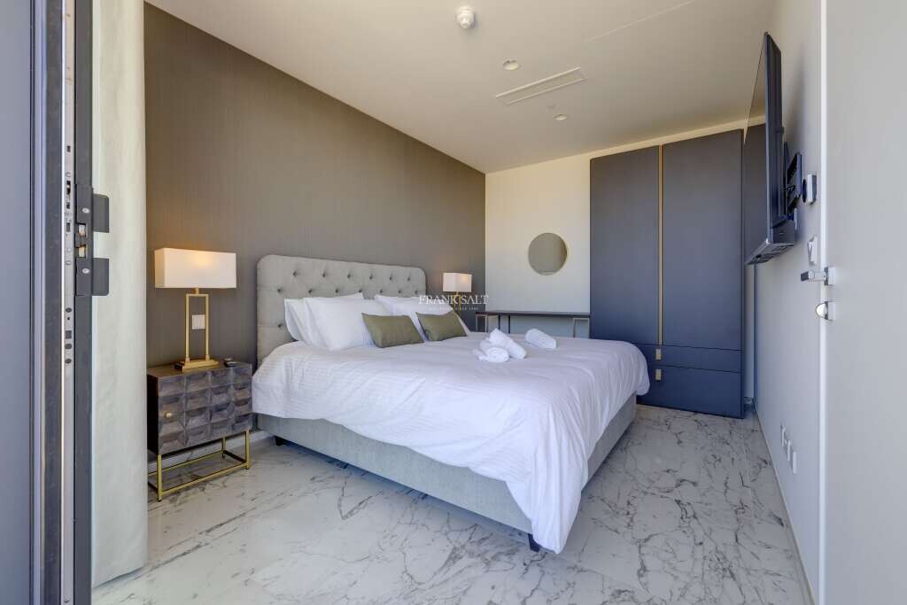 Mercury Towers, 1 Bedroom Bedrooms, ,1 BathroomBathrooms,For Sale,FRSA-045893