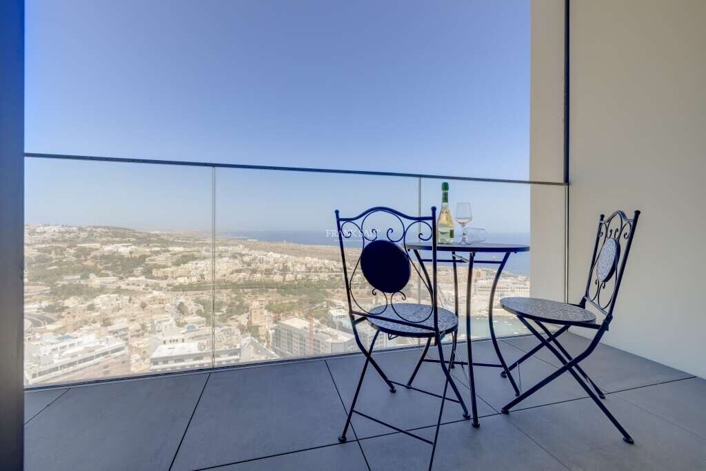 Mercury Towers, 1 Bedroom Bedrooms, ,1 BathroomBathrooms,For Sale,FRSA-045893