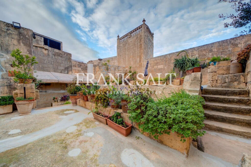 Gharghur, 3 Bedrooms Bedrooms, ,1 BathroomBathrooms,For Sale,FRSA-045721