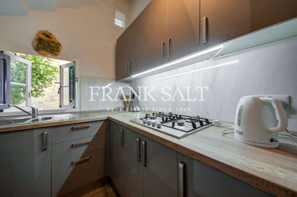 Gharghur, 3 Bedrooms Bedrooms, ,1 BathroomBathrooms,For Sale,FRSA-045721