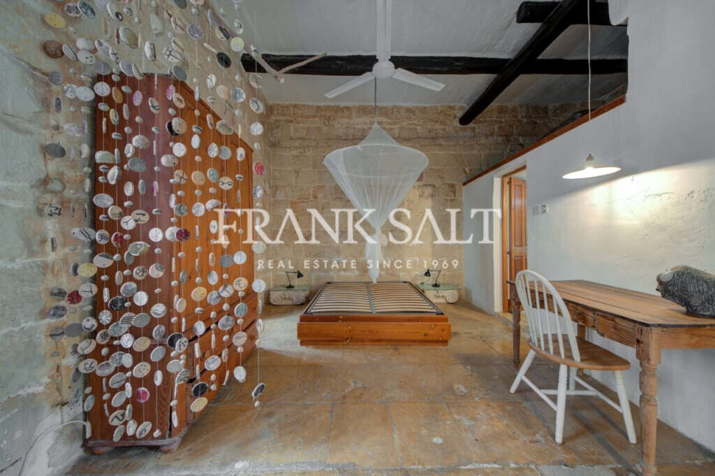 Gharghur, 3 Bedrooms Bedrooms, ,1 BathroomBathrooms,For Sale,FRSA-045721