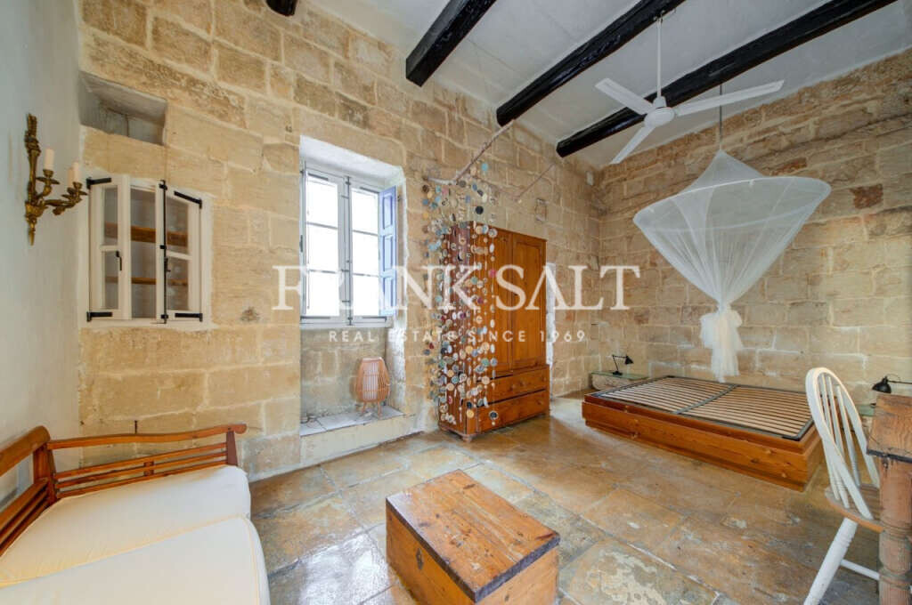 Gharghur, 3 Bedrooms Bedrooms, ,1 BathroomBathrooms,For Sale,FRSA-045721