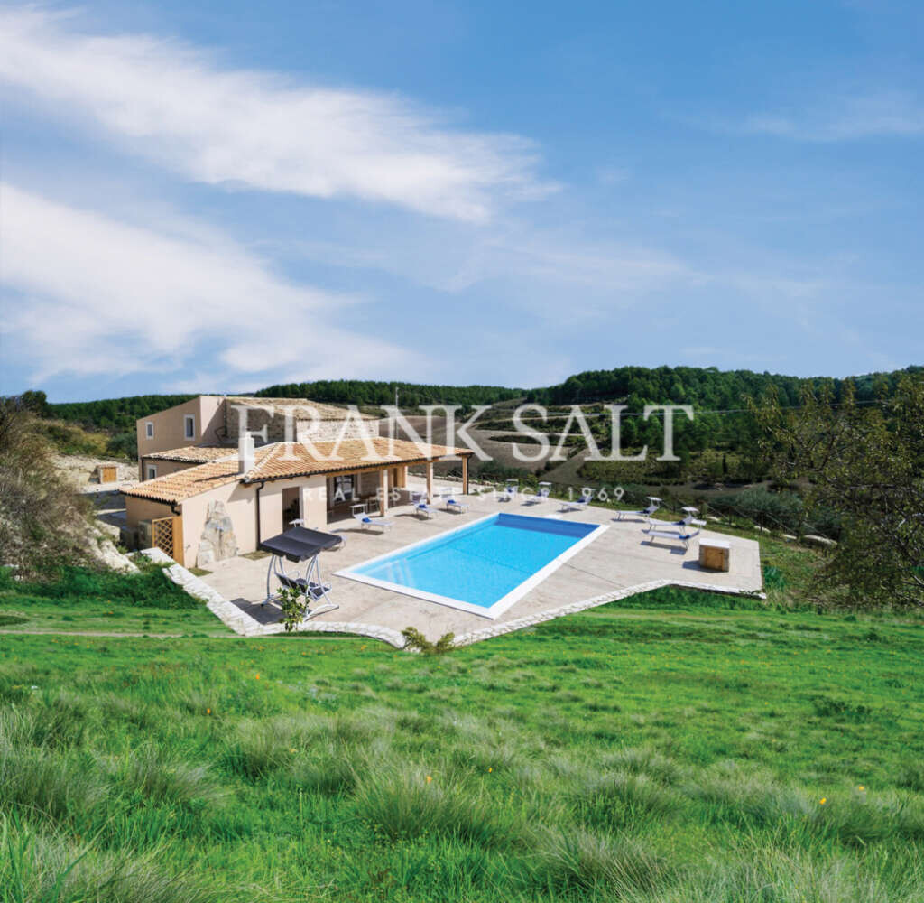 Sicily, Ragusa, 6 Bedrooms Bedrooms, ,4 BathroomsBathrooms,For Sale,FRSA-917128