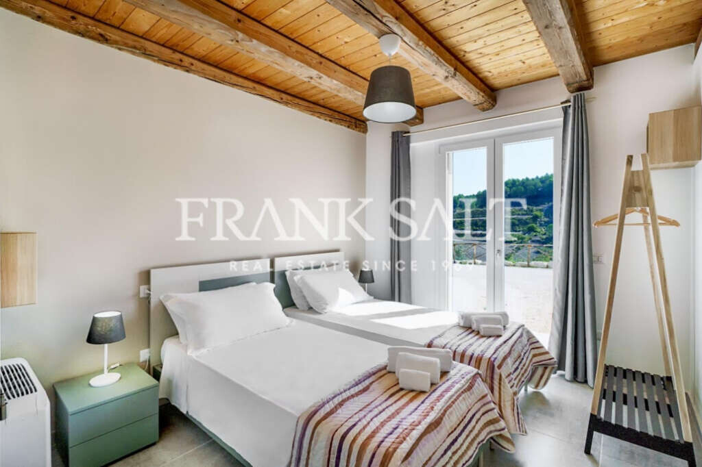 Sicily, Ragusa, 6 Bedrooms Bedrooms, ,4 BathroomsBathrooms,For Sale,FRSA-917128