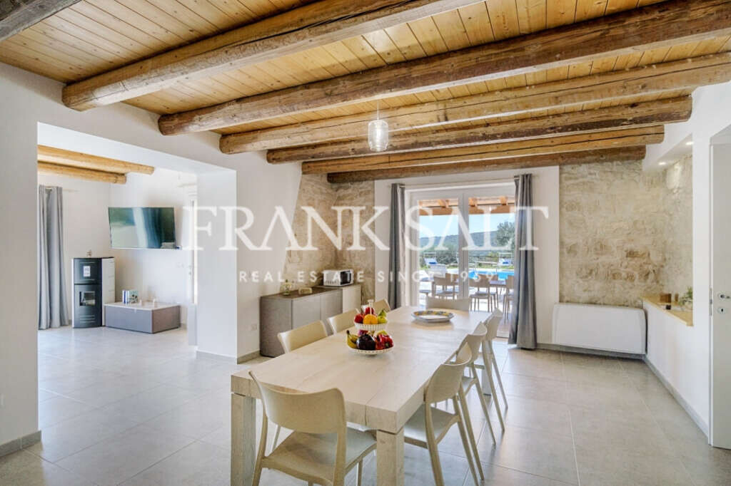 Sicily, Ragusa, 6 Bedrooms Bedrooms, ,4 BathroomsBathrooms,For Sale,FRSA-917128