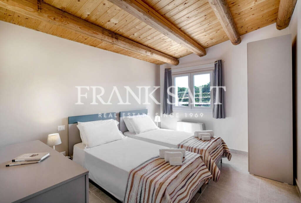 Sicily, Ragusa, 6 Bedrooms Bedrooms, ,4 BathroomsBathrooms,For Sale,FRSA-917128