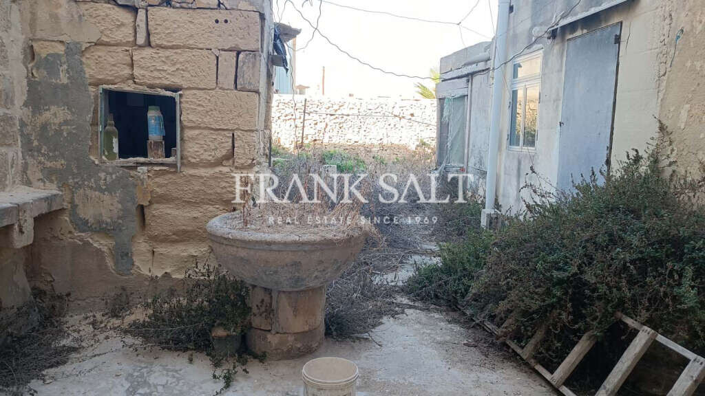 Zabbar, 3 Bedrooms Bedrooms, ,2 BathroomsBathrooms,For Sale,FRSA-752873