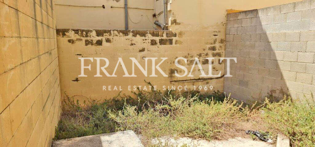 Birzebbugia, 3 Bedrooms Bedrooms, ,For Sale,FRSA-511968