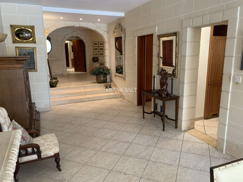 Portomaso, 2 Bedrooms Bedrooms, ,2 BathroomsBathrooms,For Sale,FRSA-355307