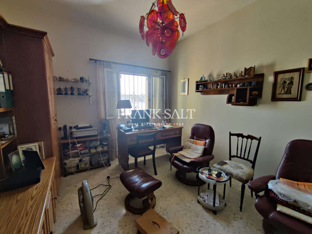 Sliema, 3 Bedrooms Bedrooms, ,For Sale,FRSA-323494