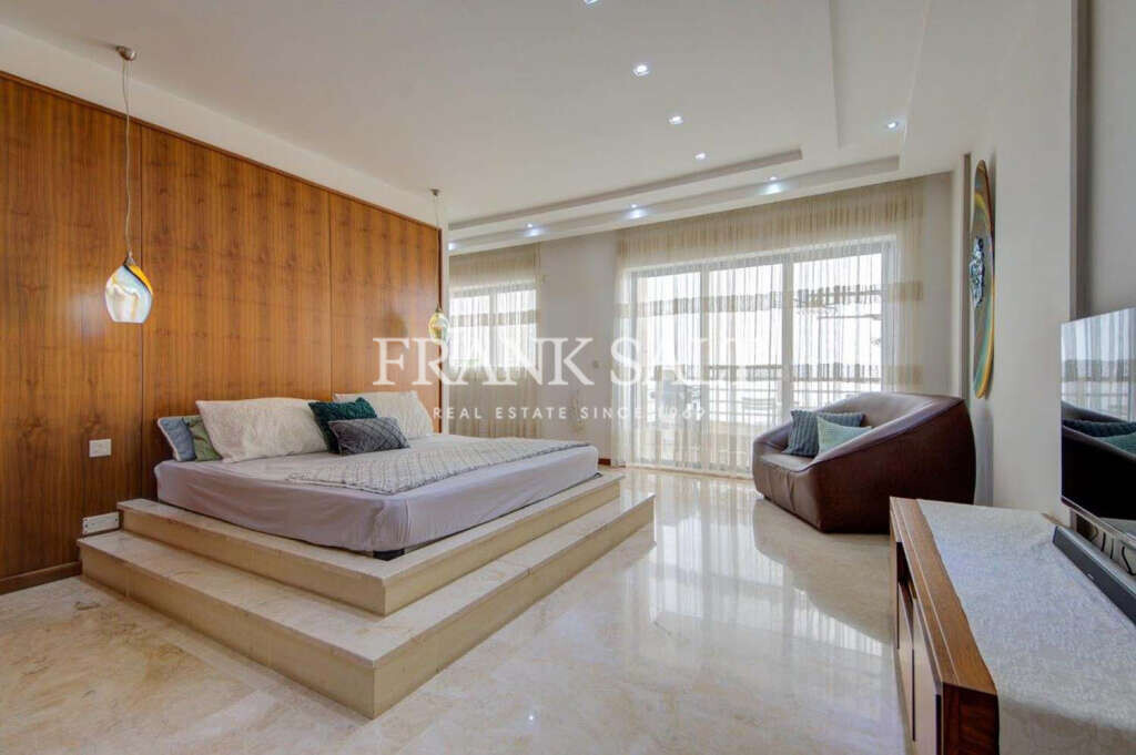 Zabbar, 3 Bedrooms Bedrooms, ,3 BathroomsBathrooms,For Sale,FRSA-752864