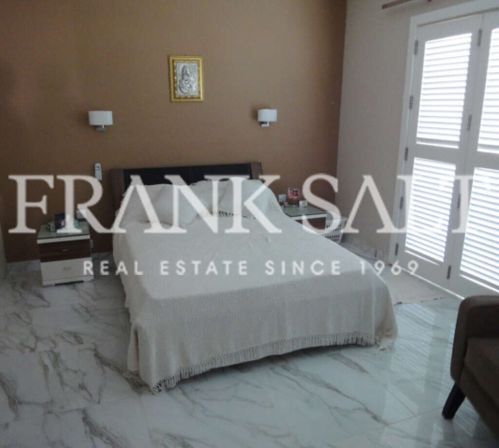 Marsalforn, Gozo, 2 Bedrooms Bedrooms, ,1 BathroomBathrooms,For Sale,FRSA-113683