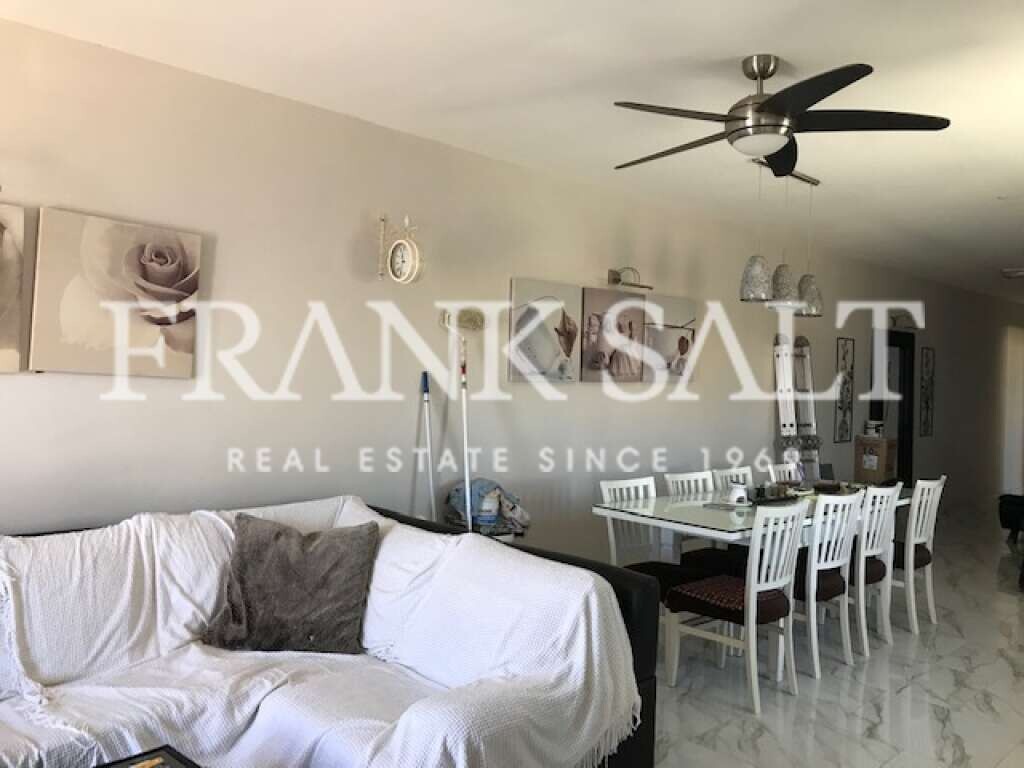 Marsalforn, Gozo, 2 Bedrooms Bedrooms, ,1 BathroomBathrooms,For Sale,FRSA-113683