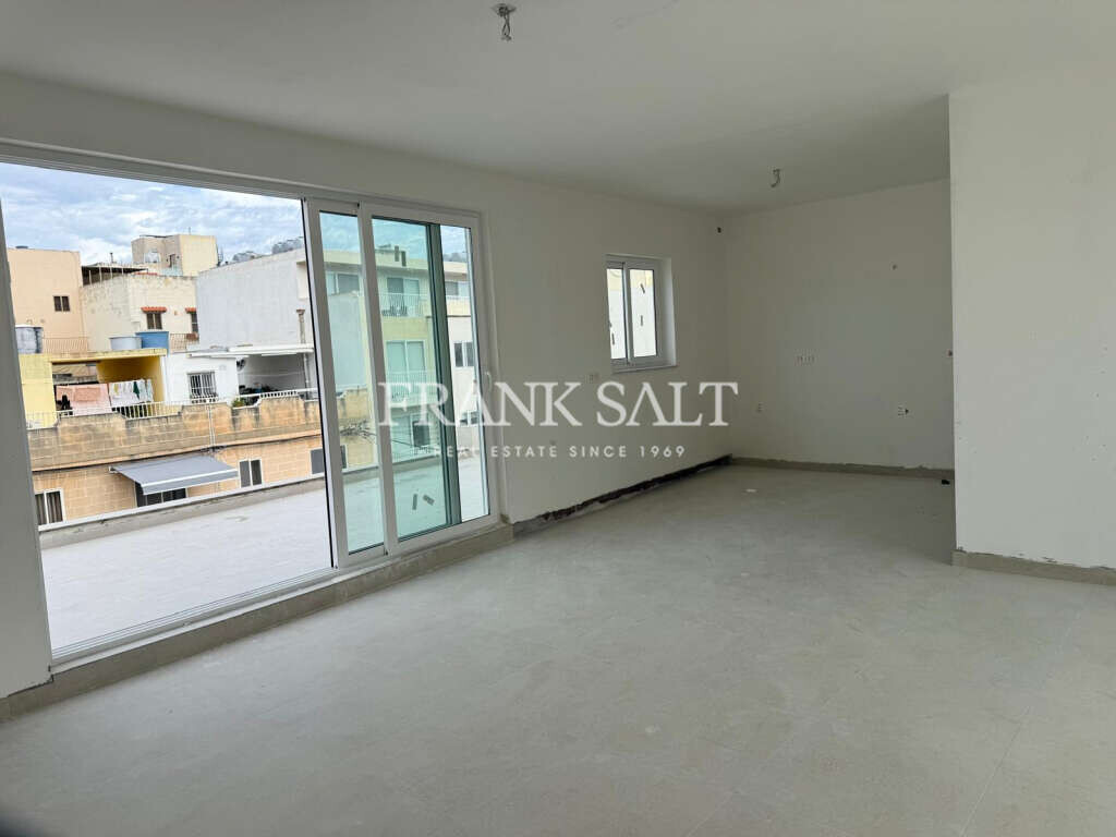 Swatar, 2 Bedrooms Bedrooms, ,1 BathroomBathrooms,For Sale,FRSA-355296