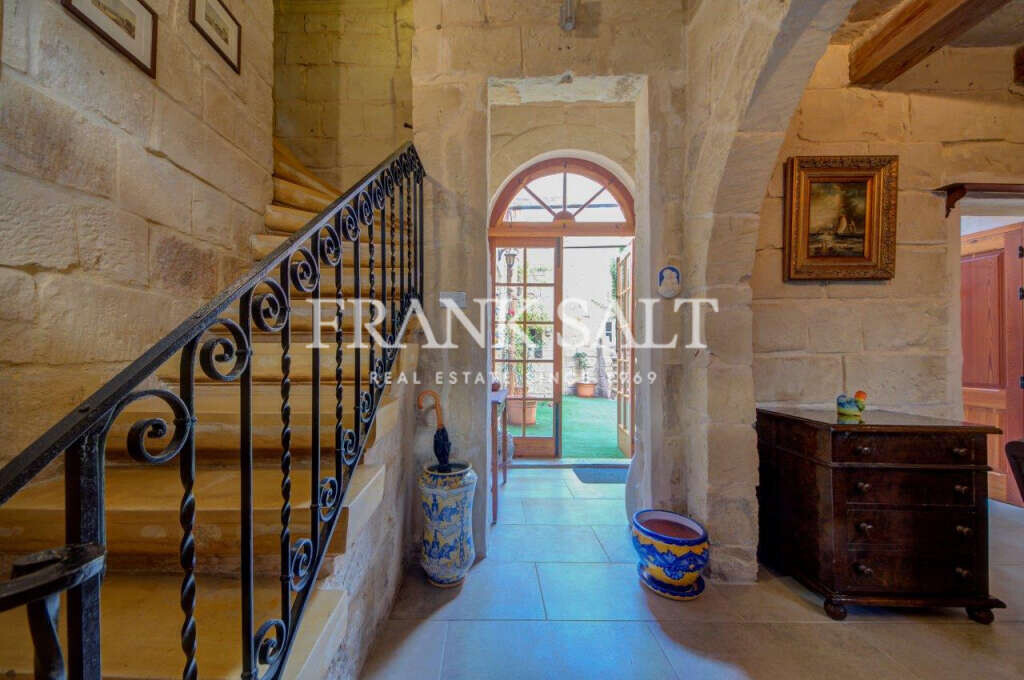 Birkirkara, 3 Bedrooms Bedrooms, ,3 BathroomsBathrooms,For Sale,FRSA-045865