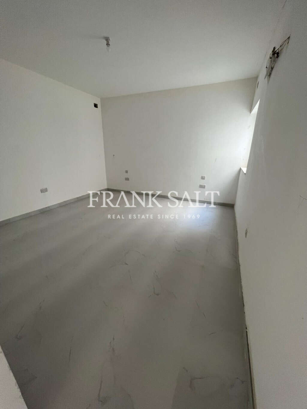 Luqa, 3 Bedrooms Bedrooms, ,For Sale,FRSA-419470