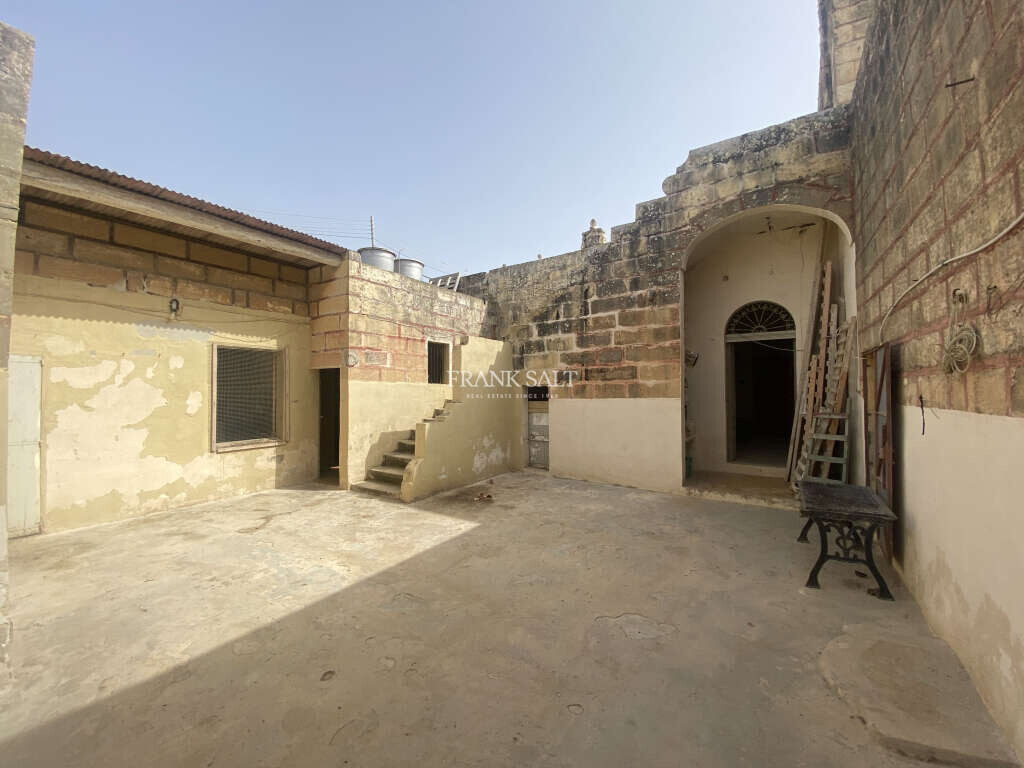 Zejtun, 6 Bedrooms Bedrooms, ,For Sale,FRSA-413364