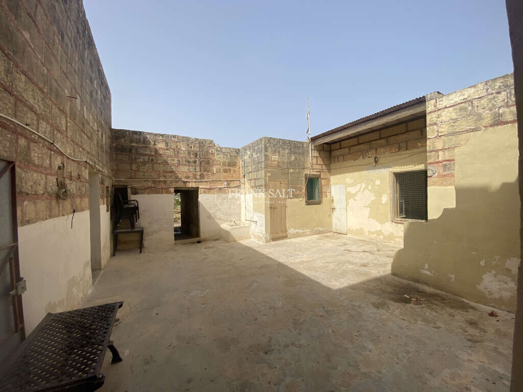 Zejtun, 6 Bedrooms Bedrooms, ,For Sale,FRSA-413364