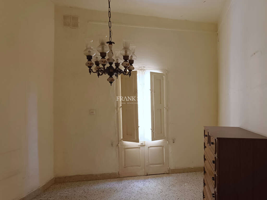Qormi, 2 Bedrooms Bedrooms, ,2 BathroomsBathrooms,For Sale,FRSA-427003