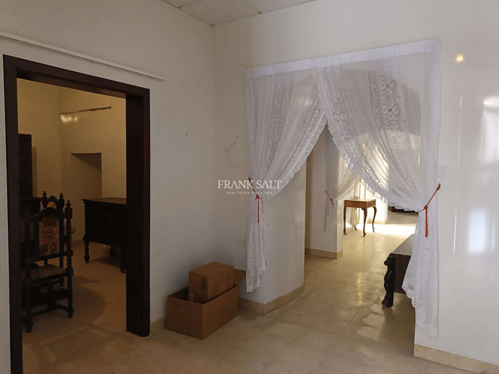 Qormi, 2 Bedrooms Bedrooms, ,2 BathroomsBathrooms,For Sale,FRSA-427003