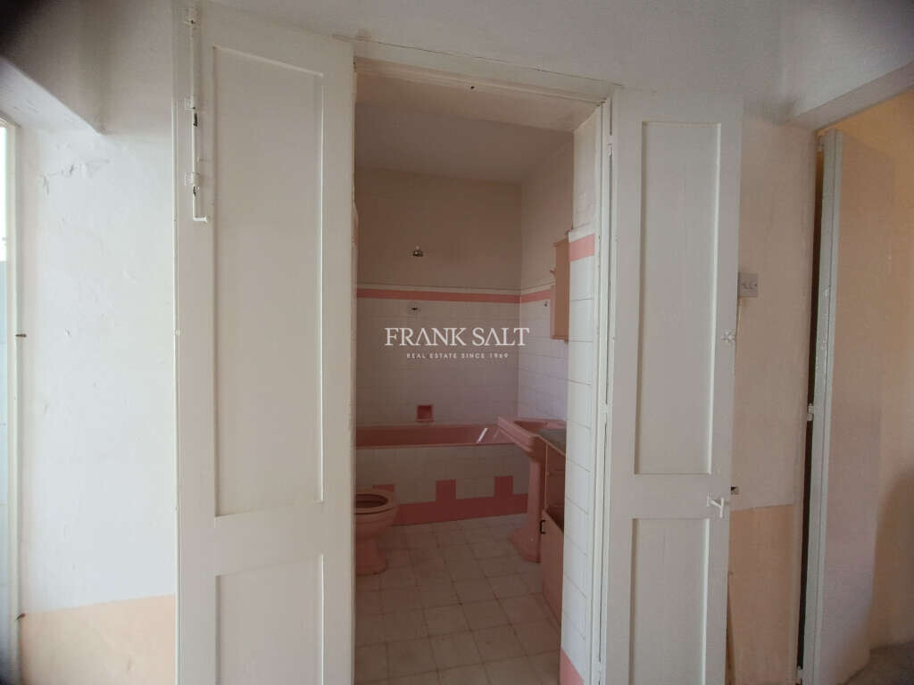 Qormi, 2 Bedrooms Bedrooms, ,2 BathroomsBathrooms,For Sale,FRSA-427003