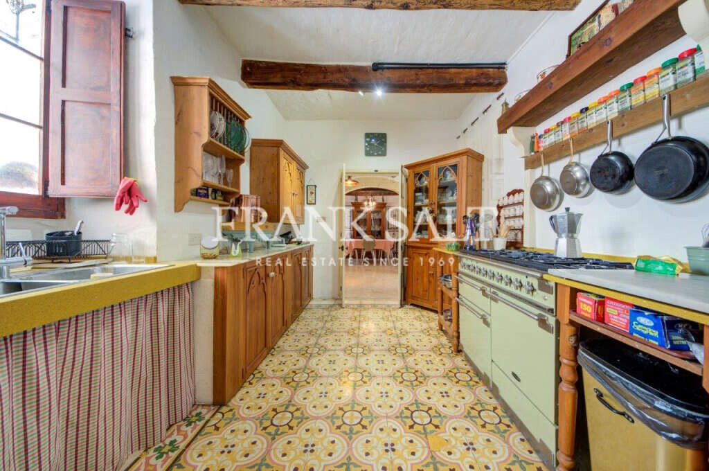 Dingli, 3 Bedrooms Bedrooms, ,1 BathroomBathrooms,For Sale,FRSA-715236